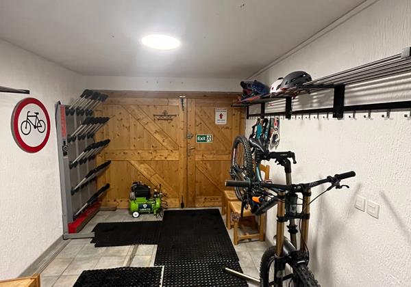 3EC1CCD7 E664 49DF B117 72970949D874